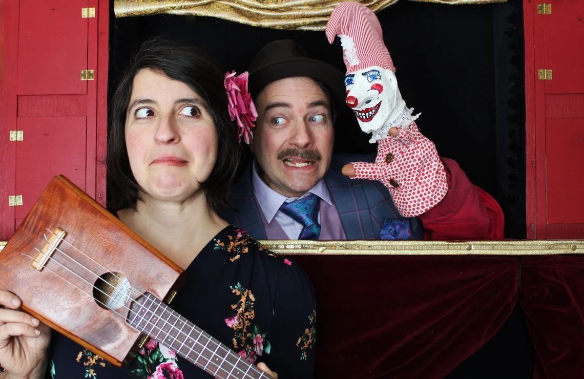 Sarah Nolen /Puppets The Fairy Tailors