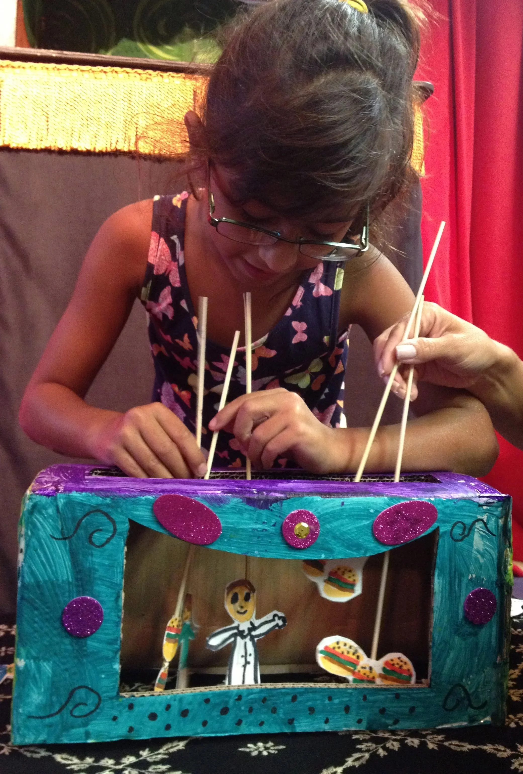 Puppets into Stories at the PKH