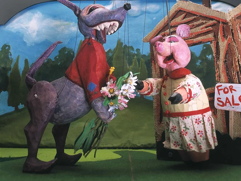 Three Little Pigs Marionette Show at Quinnie's in Hudson, NY
