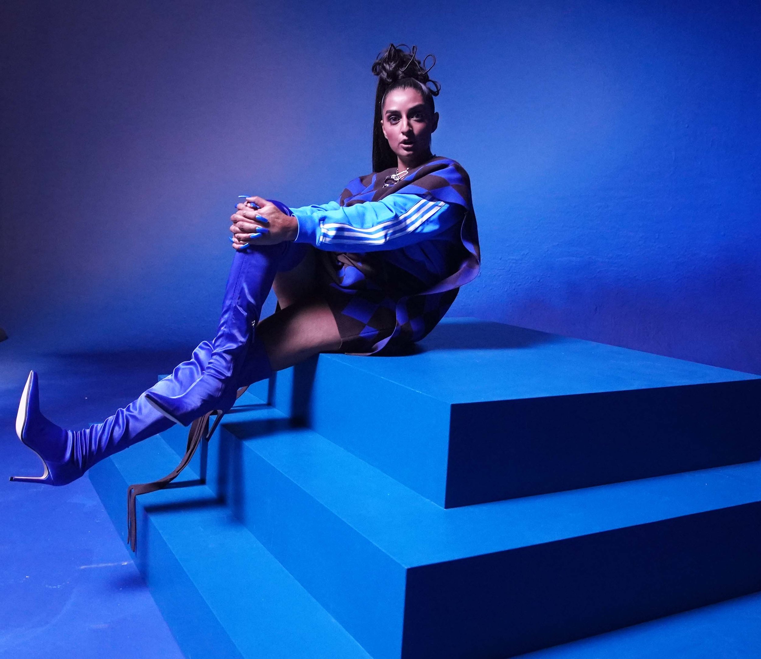 "A Hue of Blue" || Adidas x Nowness 