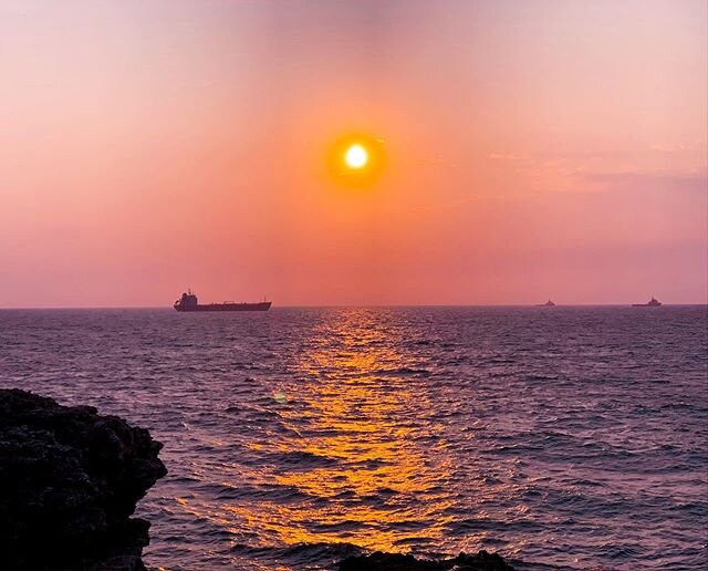 A sunset for the end of the vacation and my thigh strain.
.
.
.
.
.
#sunset #life #ocean #coast #life #enjoylife #enjoy #relax #refresh #explore #vacation #adventure #高雄 #kaohsiung