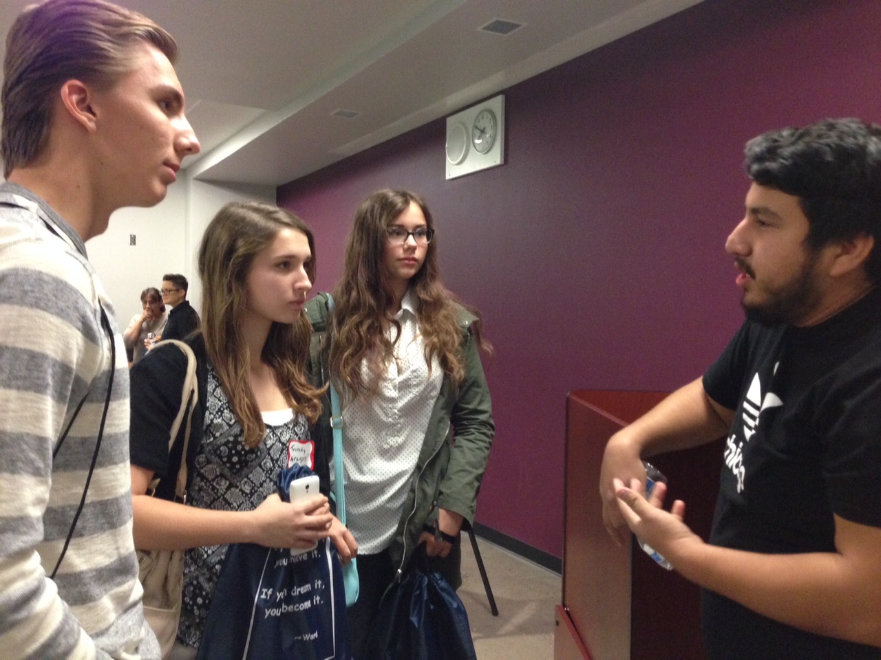 Roque speaks with students About his experiences