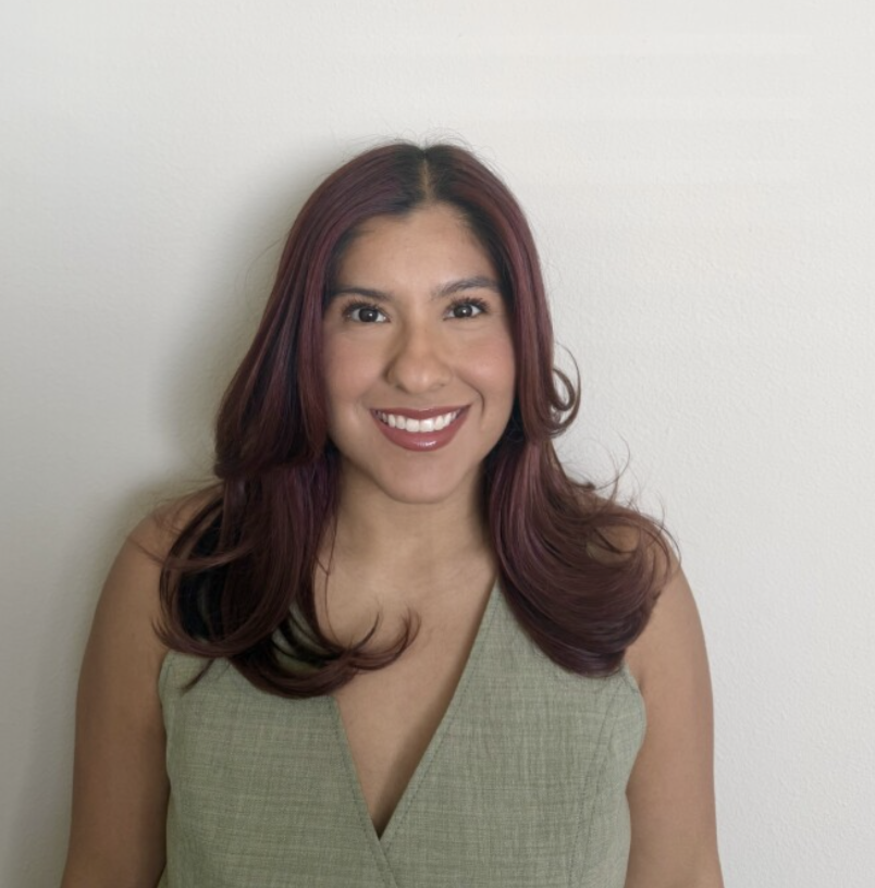 Selina Marinas, Legal Assistant