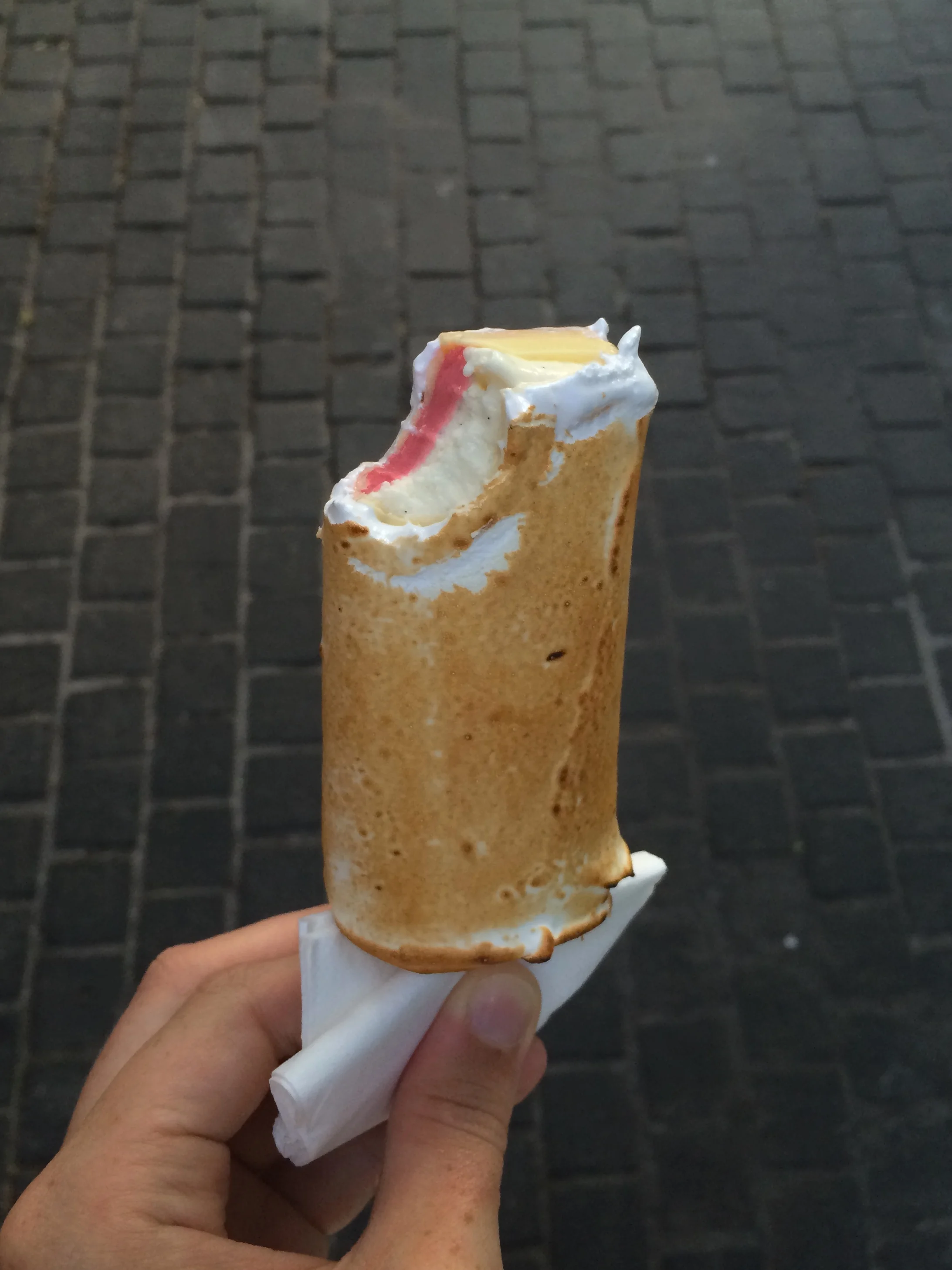 Bombe alaska gelato stick from Milse