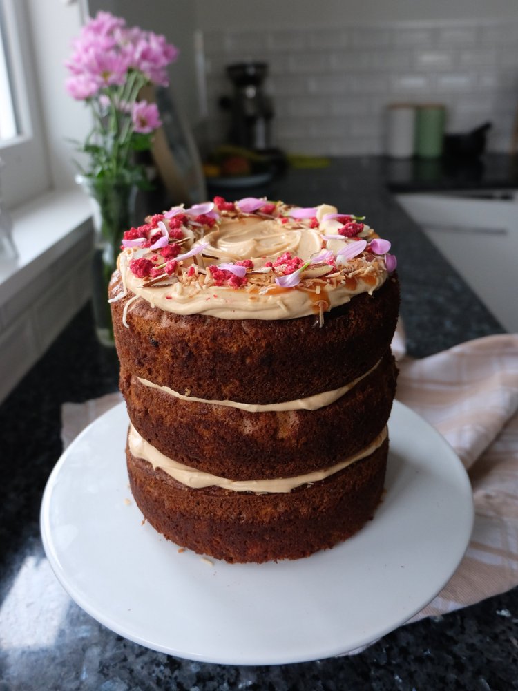 Salted Caramel Hummingbird Cake 6 Salted Caramel Hummingbird Cake 5