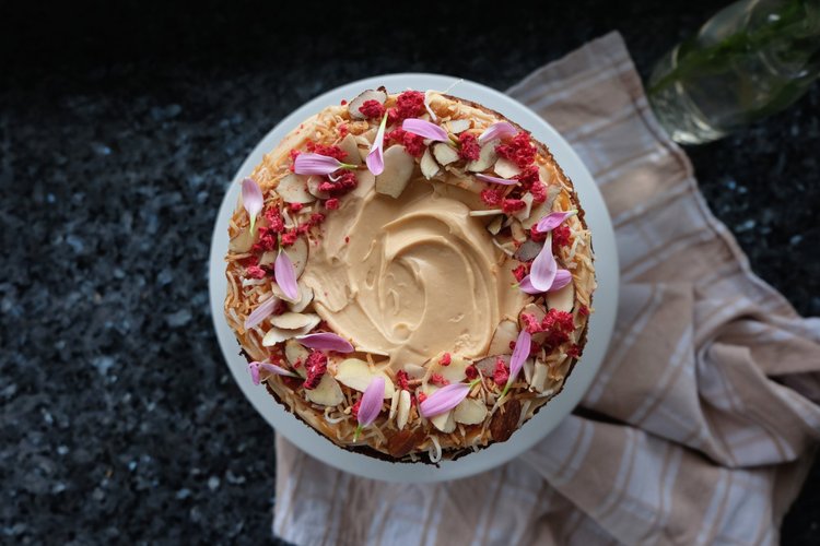 Salted Caramel Hummingbird Cake 8 Salted Caramel Hummingbird Cake 7