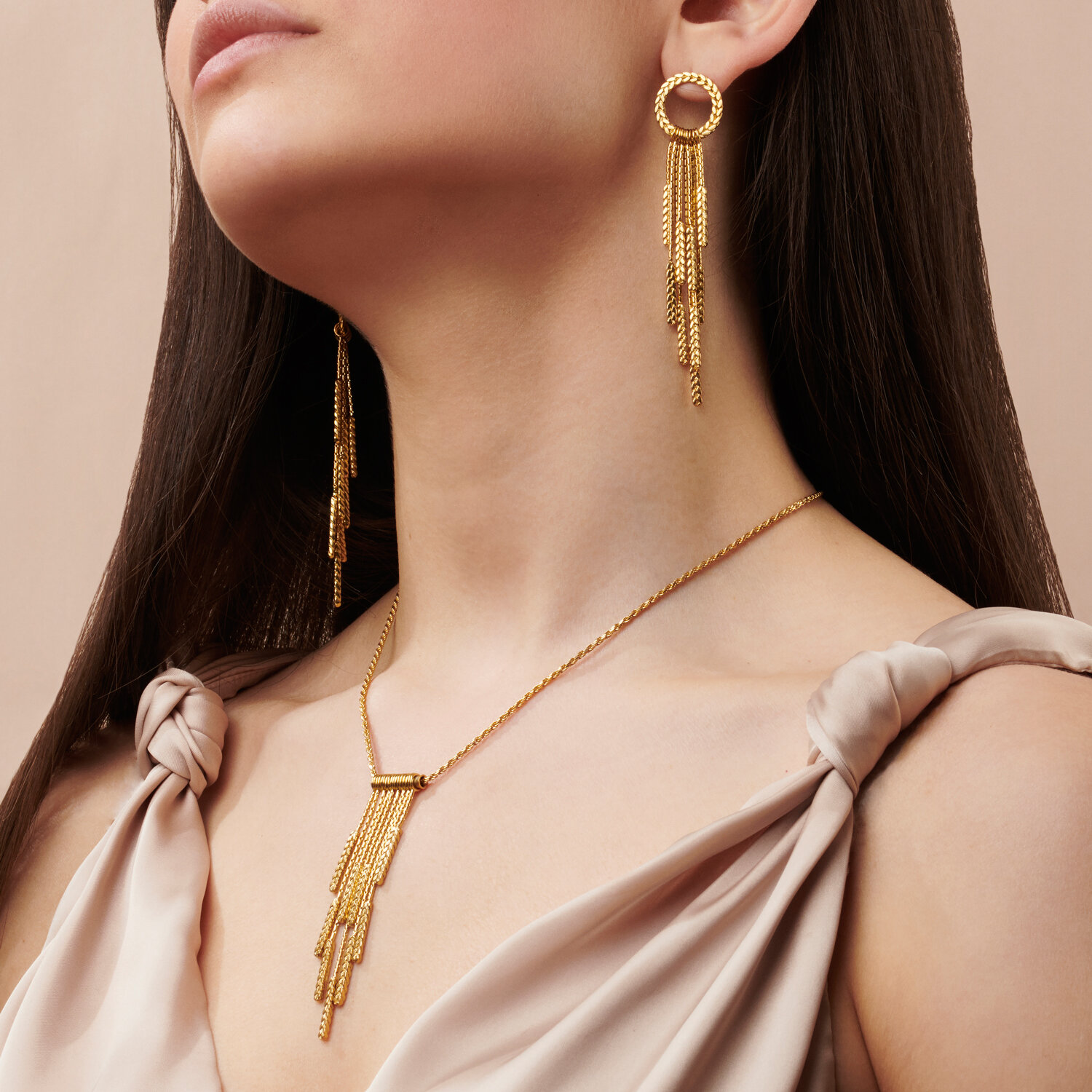 Tassel-Neck-+-Ear-web.jpg