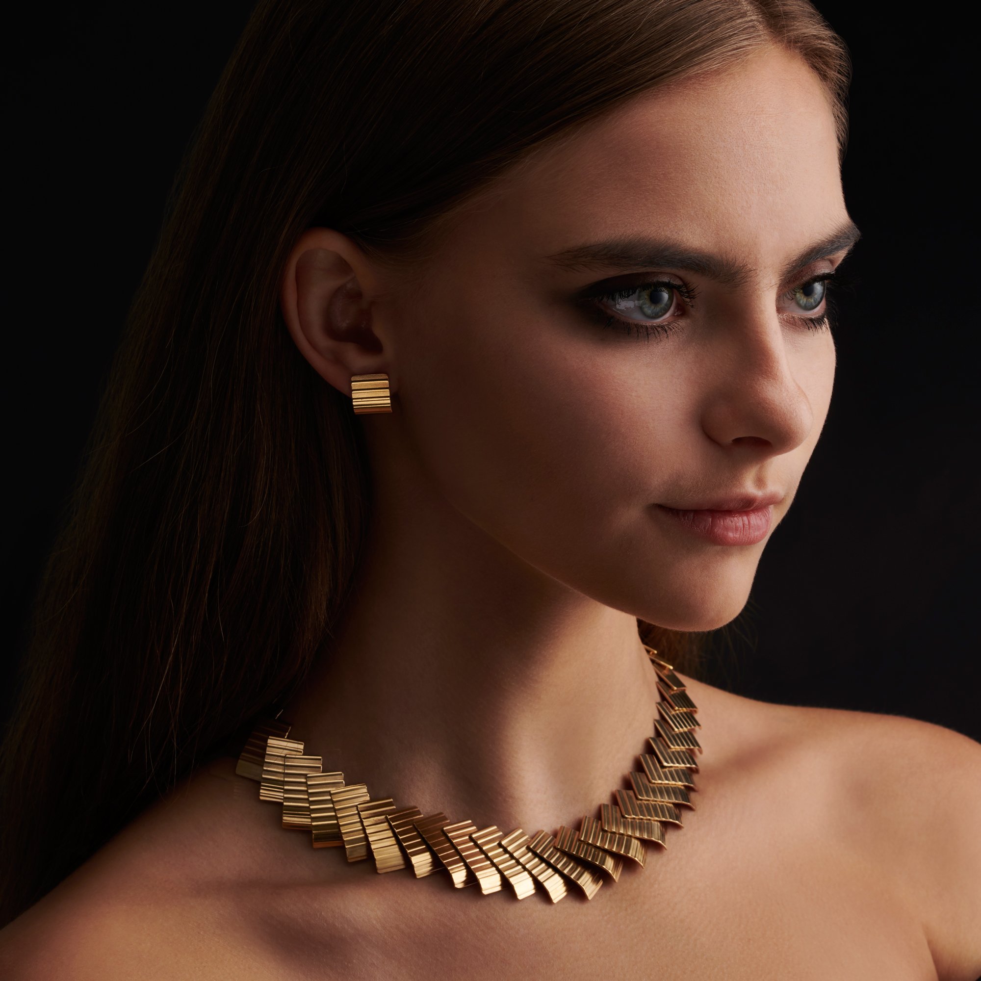 Cara-Model_4-square.jpg