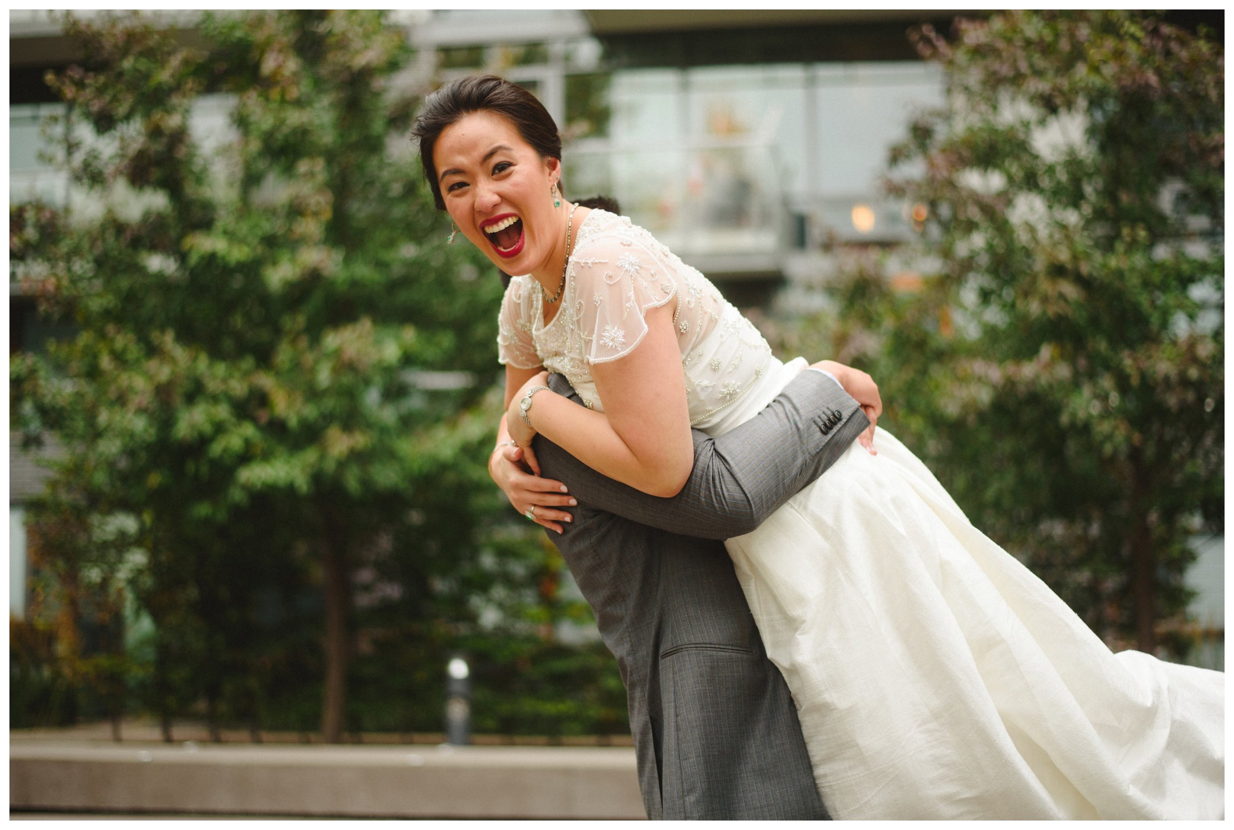 Arynn Photography, Toronto Wedding Photographer, Le Select Bistro Wedding