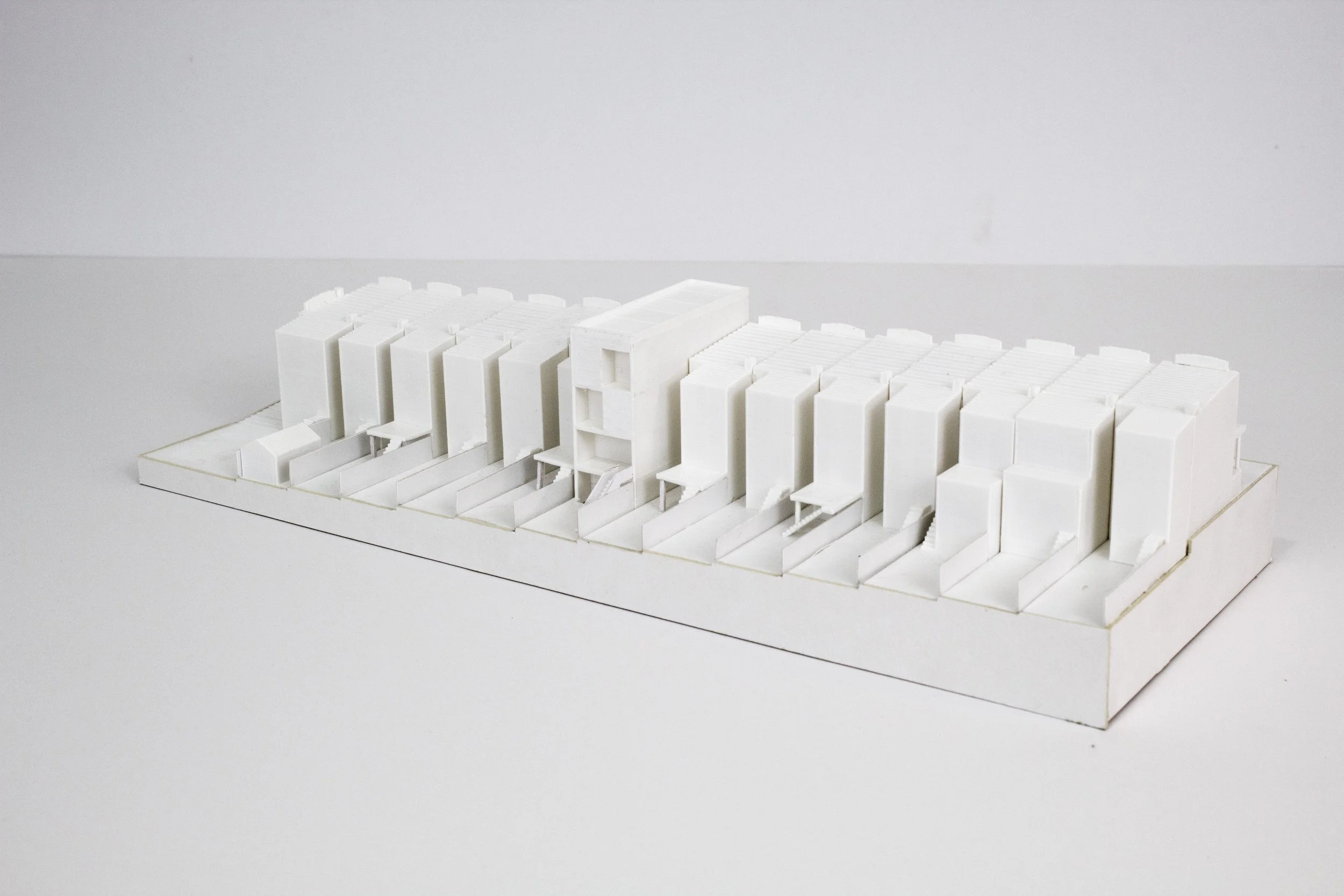 DELA_16 AXON REAR.jpg