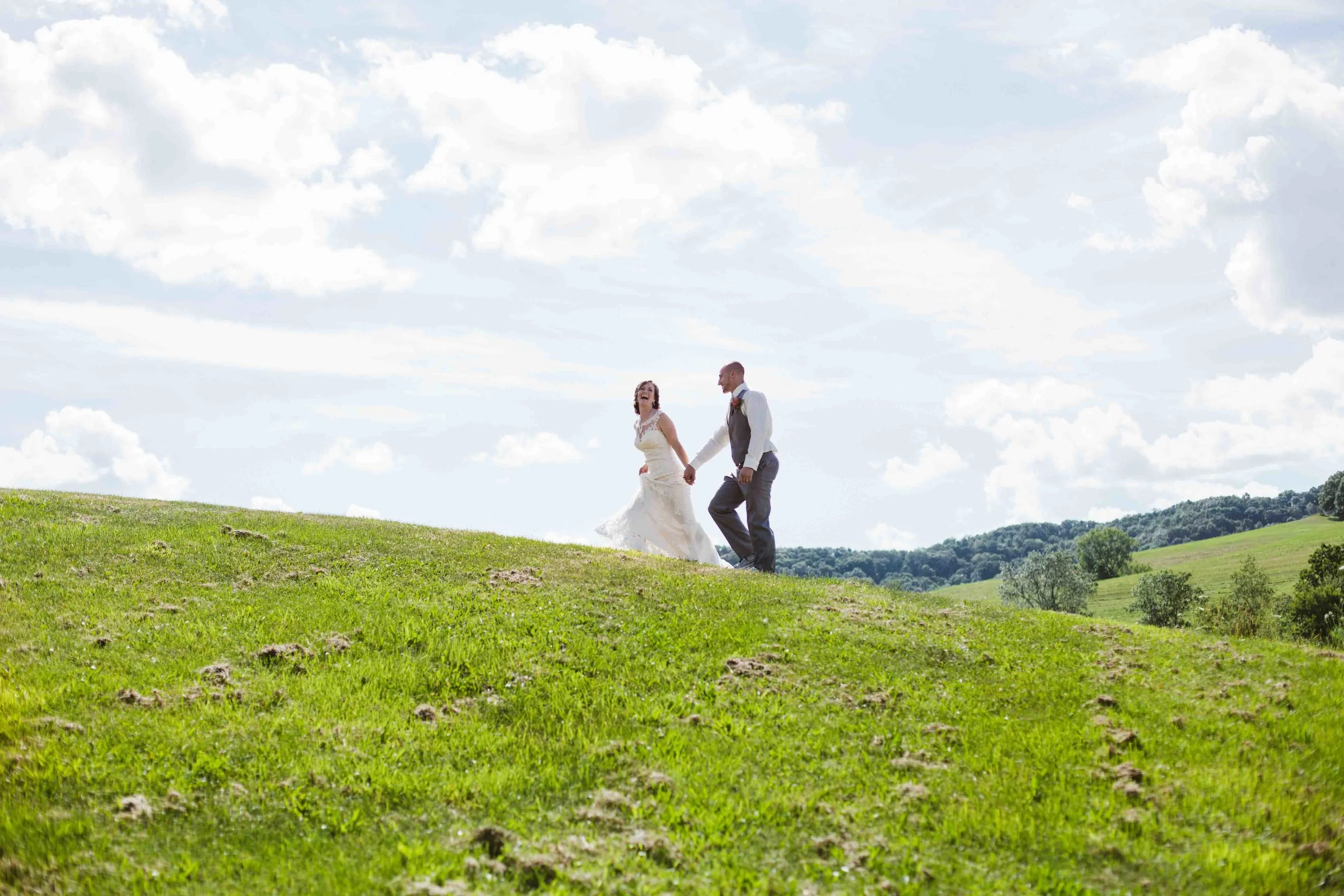 wisconsin barn wedding justin trails resort sparta wi wedding photographer