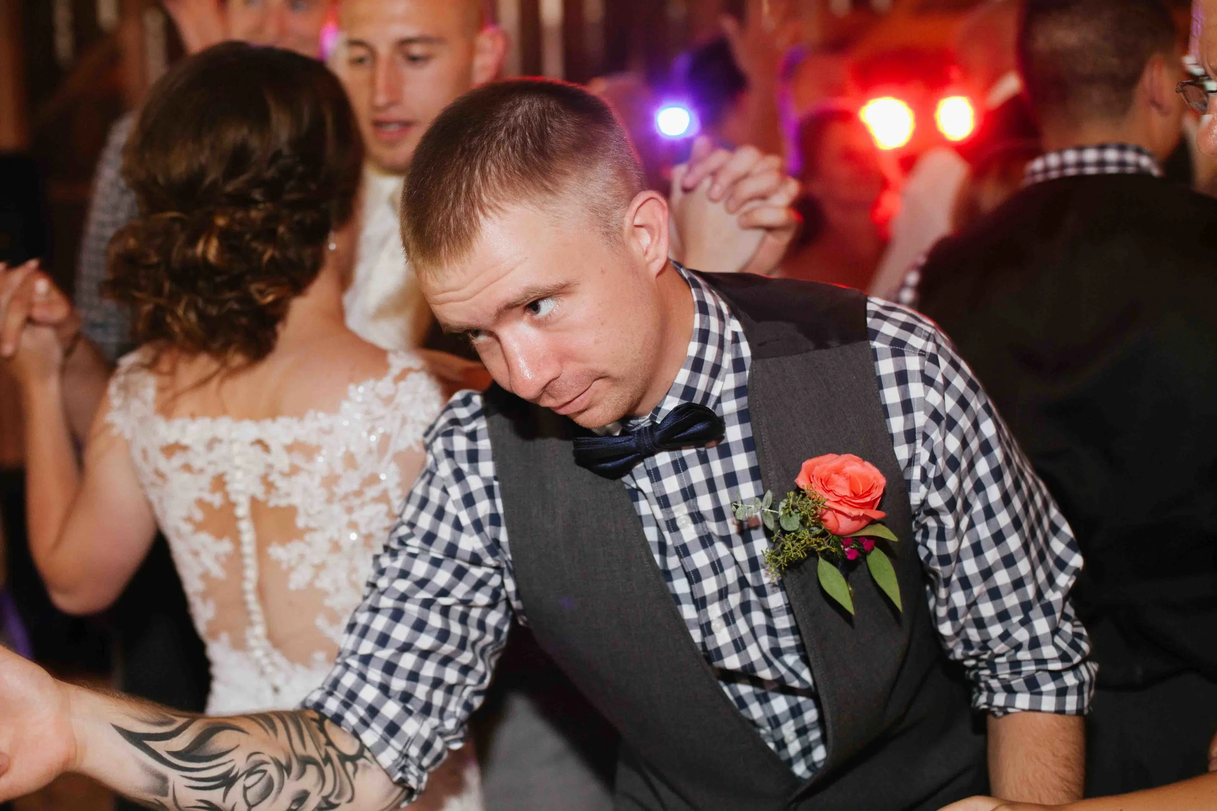 wisconsin barn wedding justin trails resort sparta wi wedding photographer