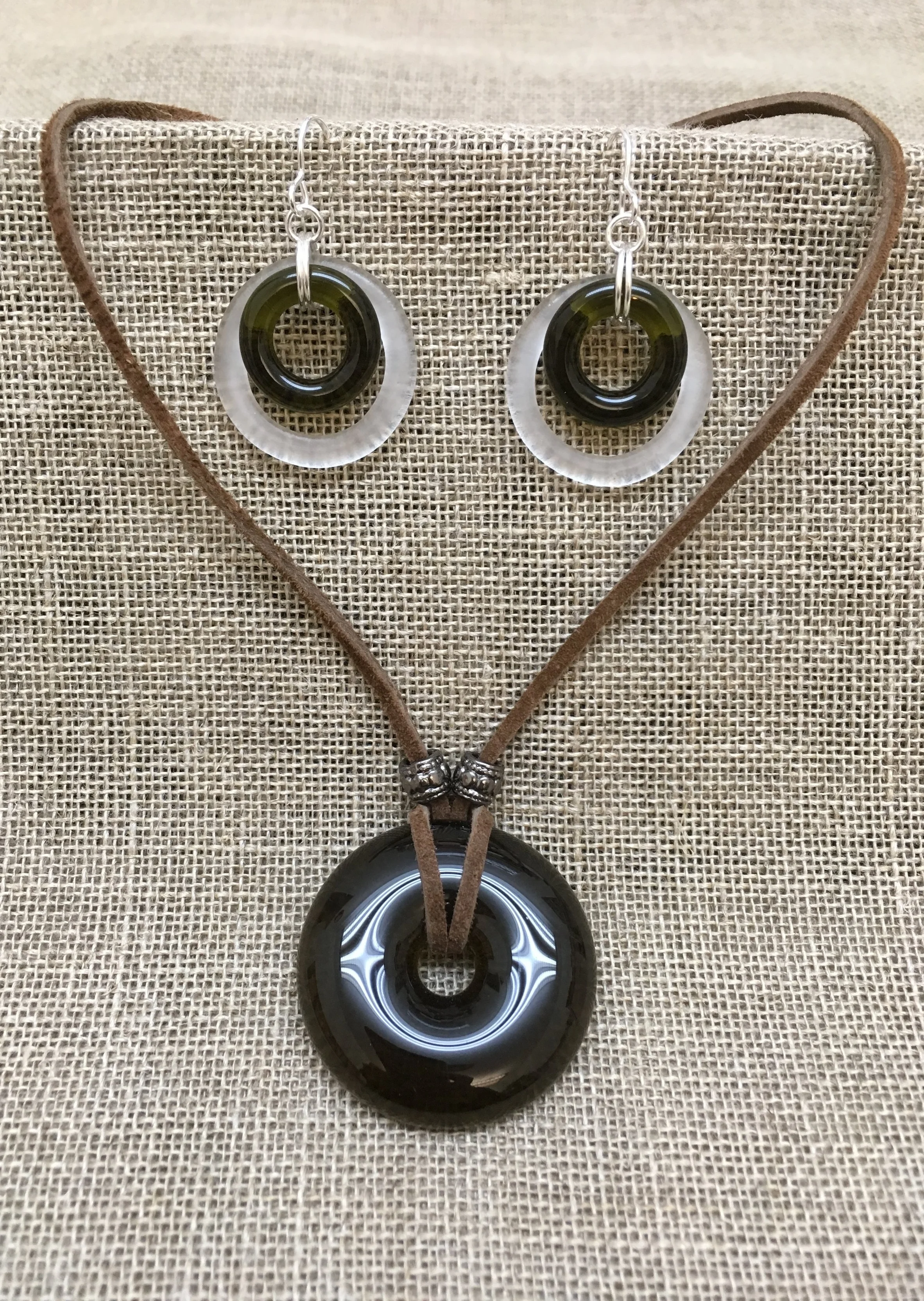 WineBottleNecklaceEarrings10.jpg