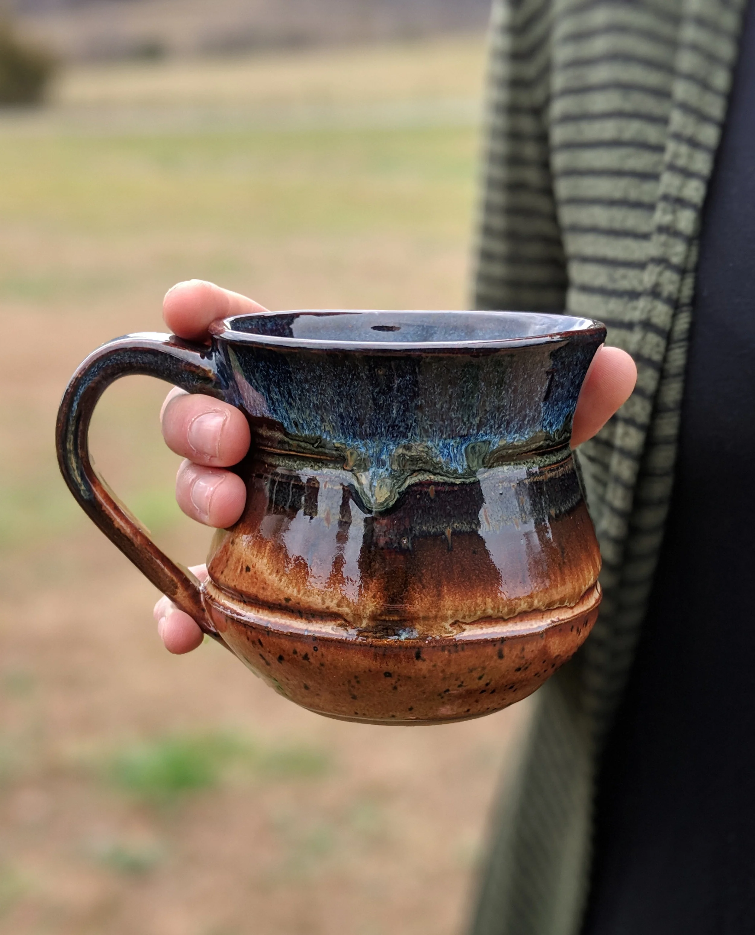mug_in_hand.jpg