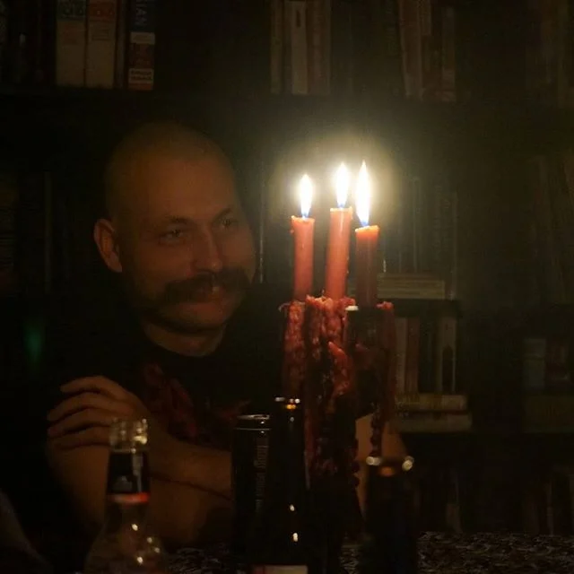 43/100 The most appropriate portrait of Thad for Halloween!
#100daysofportraits #100daysin10