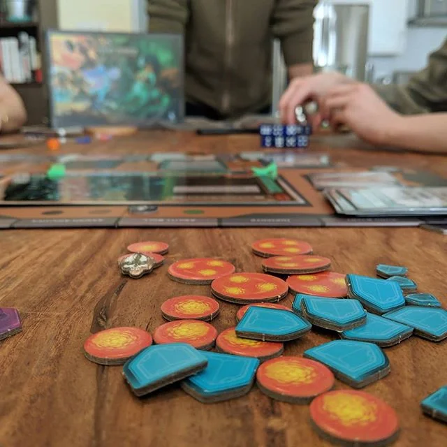 A little #bts from today's video shoot for @raidbossgame 
#boardgame #photography #lovemyjob #nerdlife