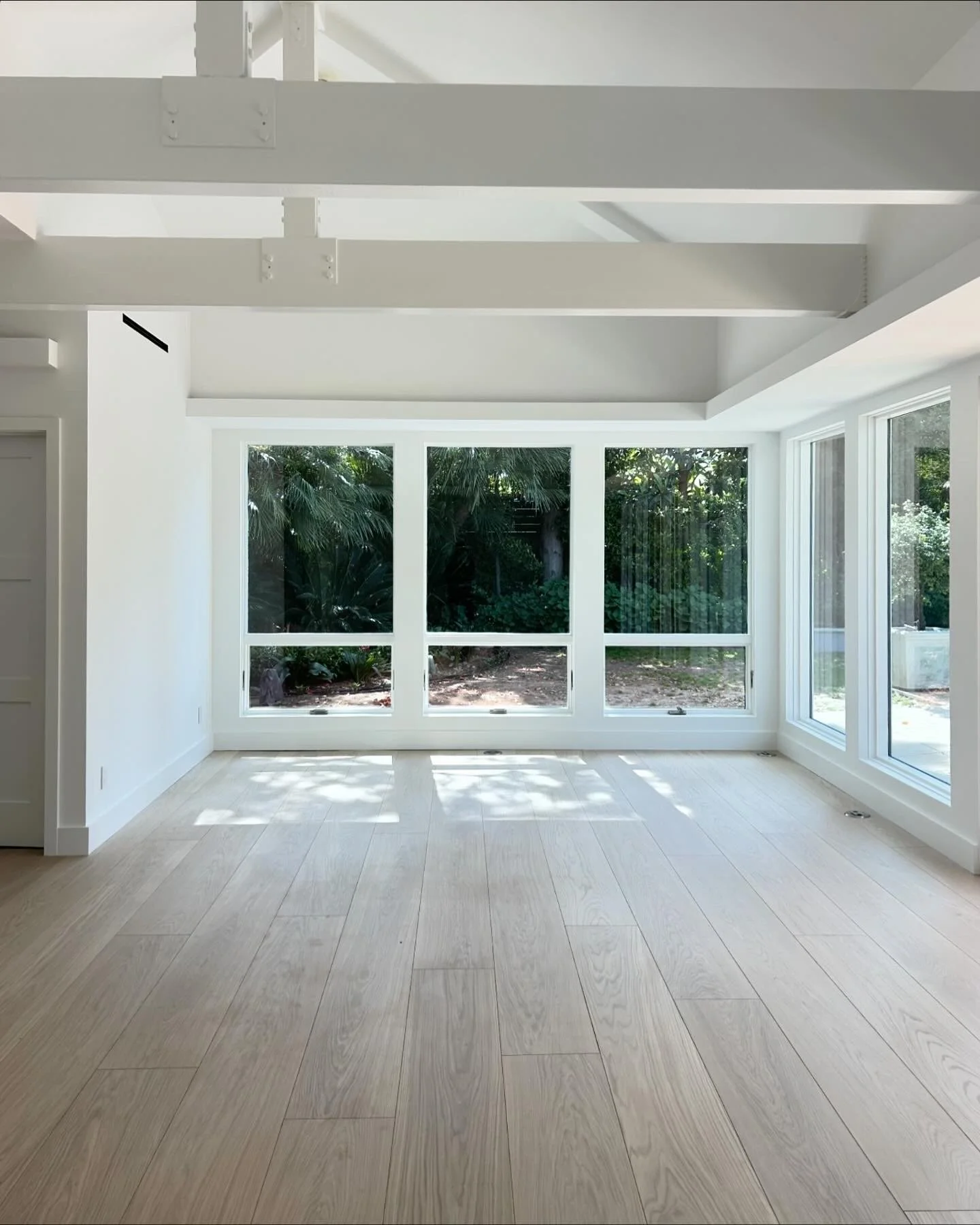 2024-05-01 Wentworth Ave - Interior.JPEG