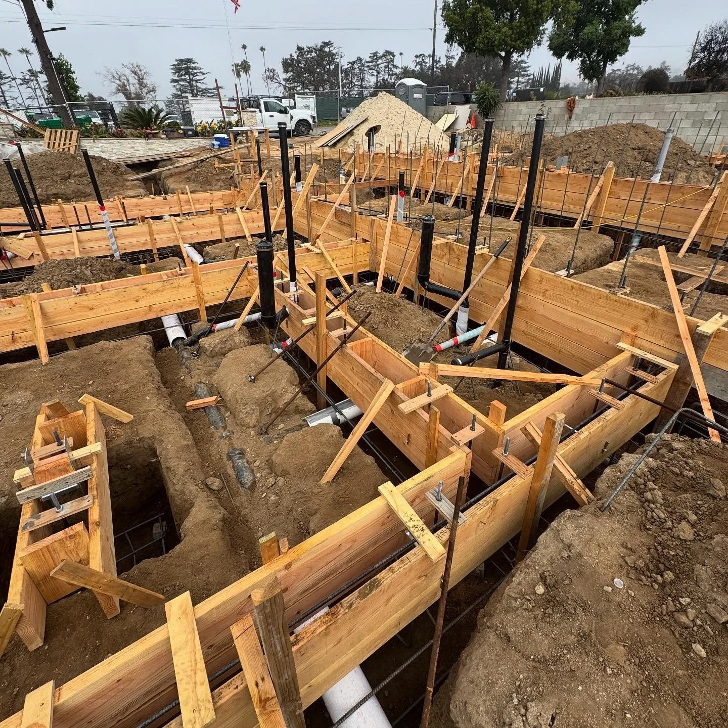 Ewing Ave under construction.
Architect @karabachian 
Builder @abremgc