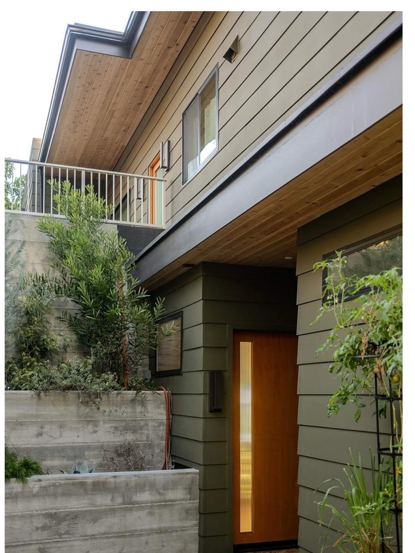 West Ave 33 completed early 2025.
New 2-story residence in Mount Washington.
Architect @karabachian 
Interiors @hannahshowalterdesign 
Photo Anthony Stoffella