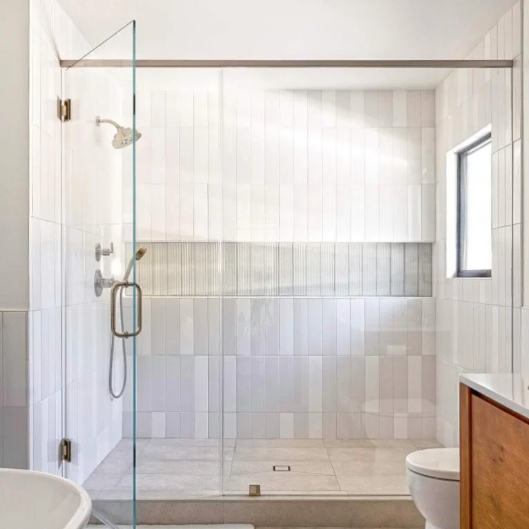 Primary bathroom remodel in San Marina.
Architect @karabachian 
Builder @unitedfirmconstruction 
Photo Greg Serobyan