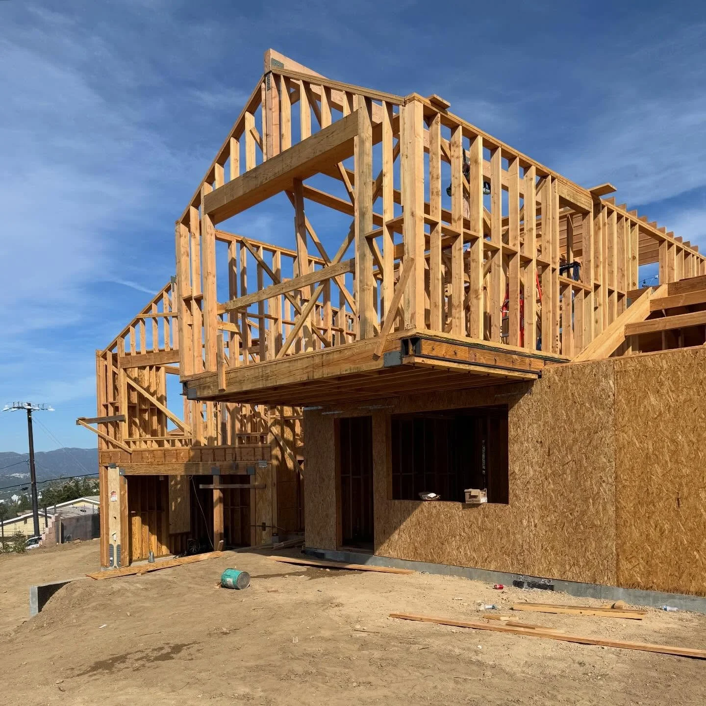 Loma Alta Dr in Altadena
@balekjian_bros