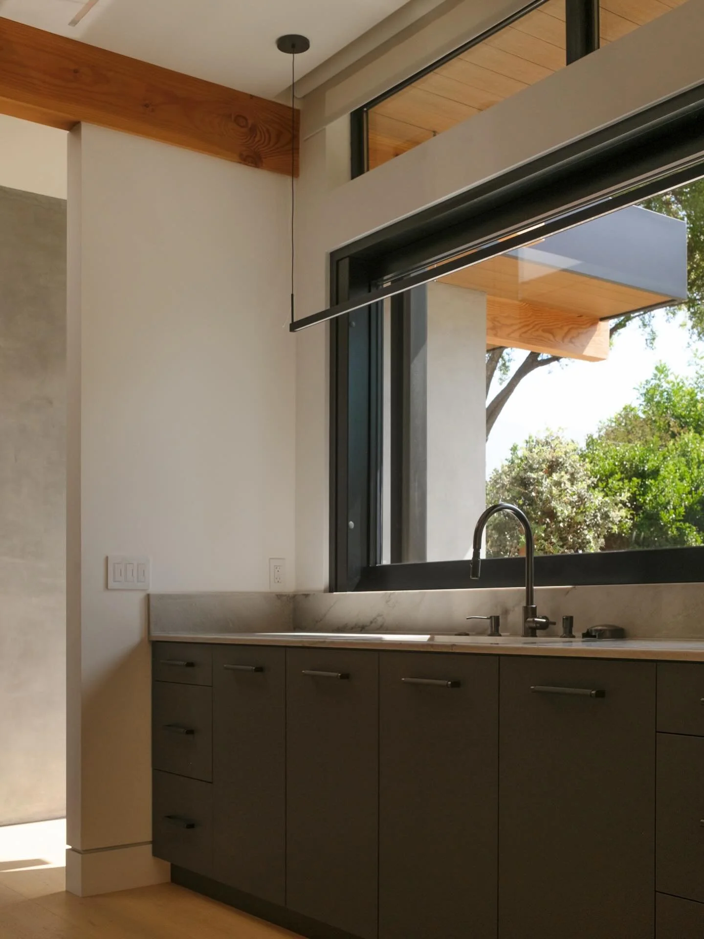 Newly completed ADU on Orange Grove Ave in Sierra Madre.
Architect @karabachian 
Builder @unitedfirmconstruction 
Photo @astoff929
