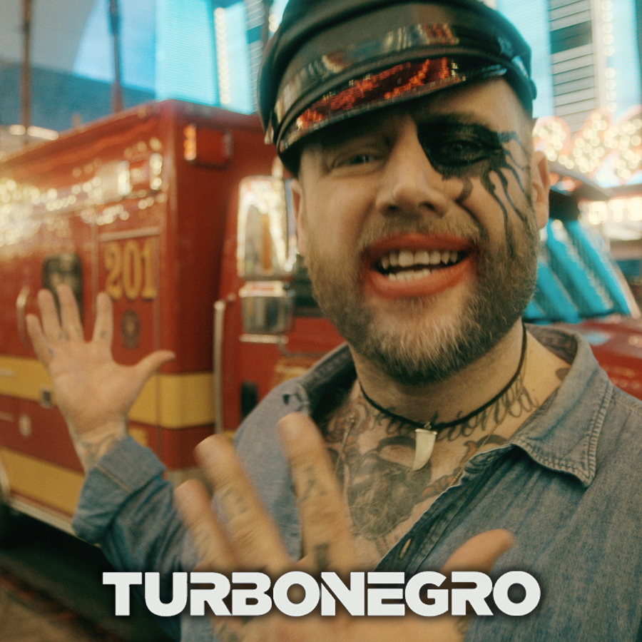 Don-Donald-Andrews-camera-editor-turbonegro-hot-for-nietzsche.png