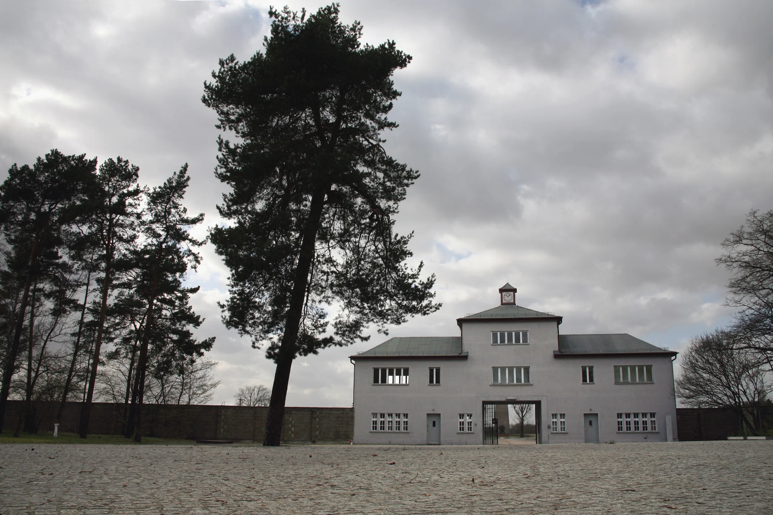 Main entrance, Building A, the gate house