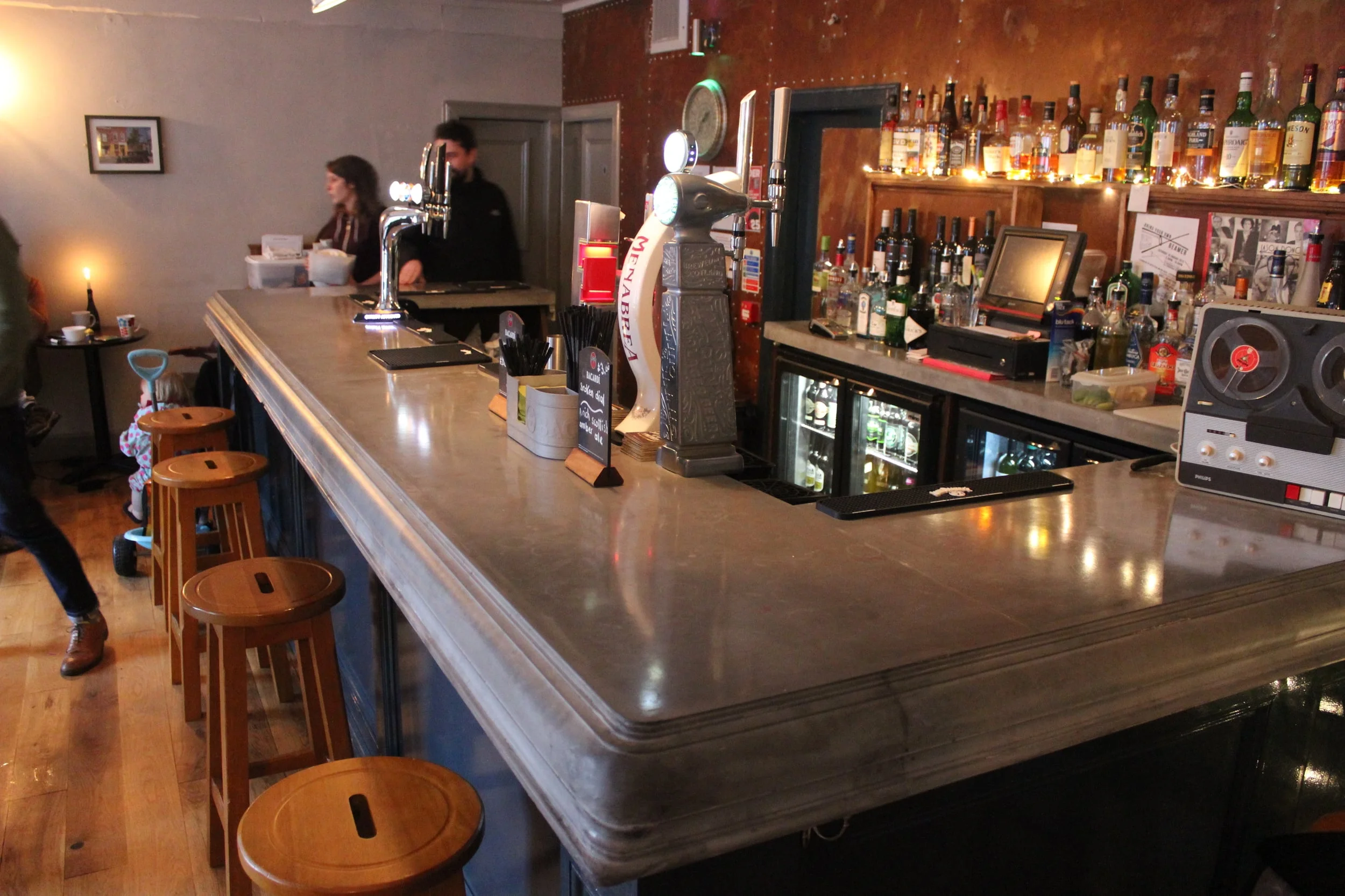 Concrete bar top for Leith Depot