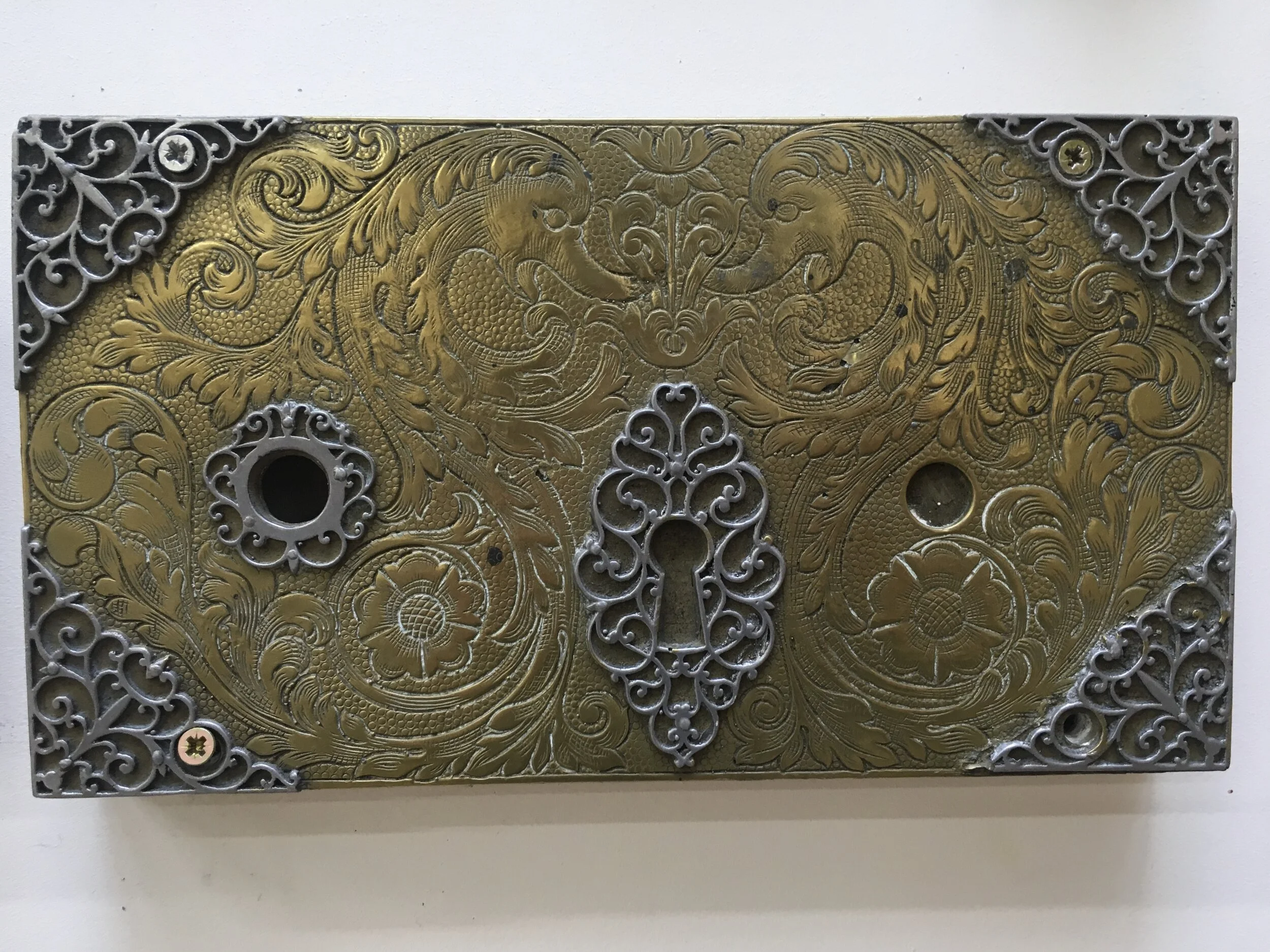 Door Furniture - Outlander S4