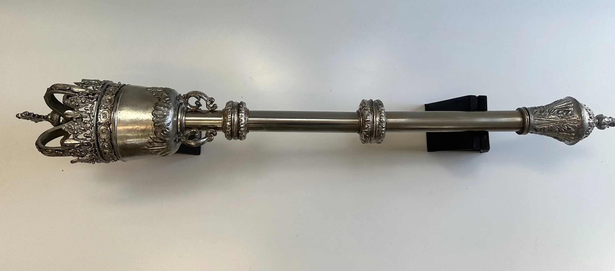 The Royal College of Surgeons - Replica ceremonial mace