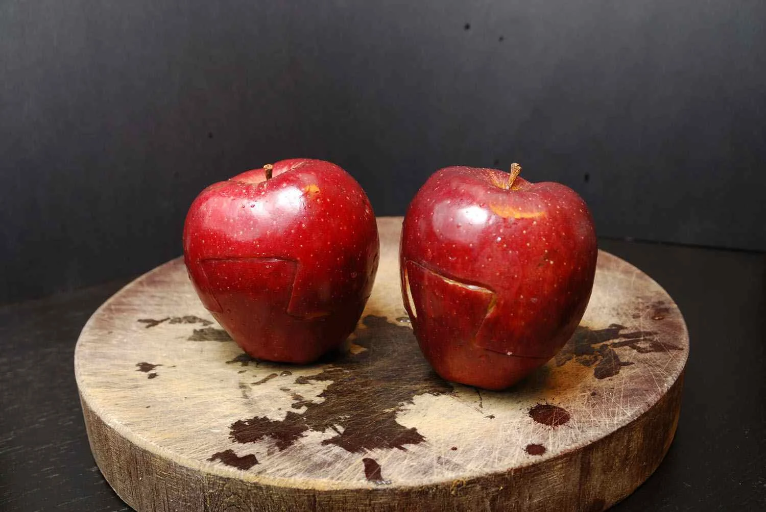 4. Two apples. Each cut into two parts.