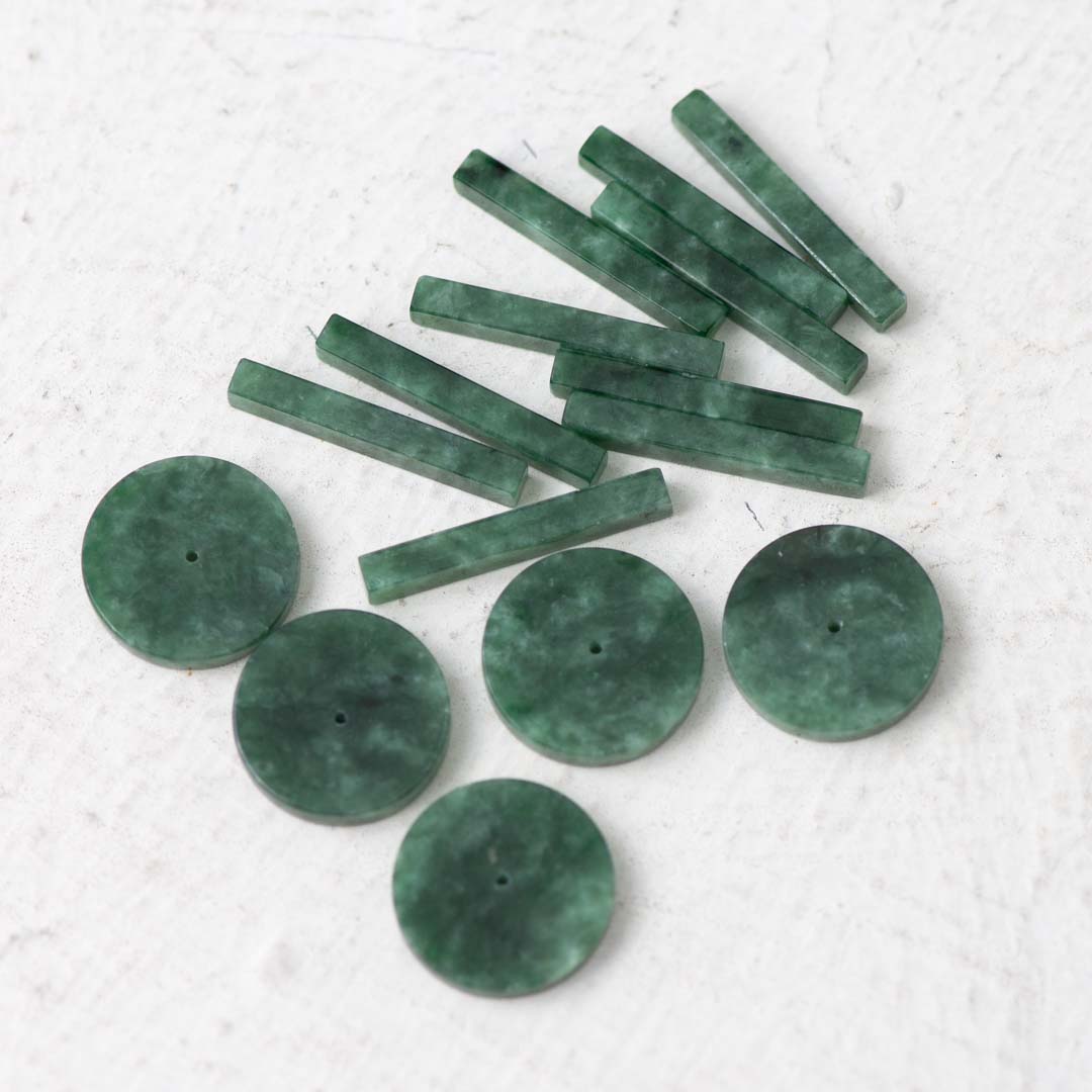 Natural Jade from Myanmar and craft in Hong Kong. 100% quality guarantee