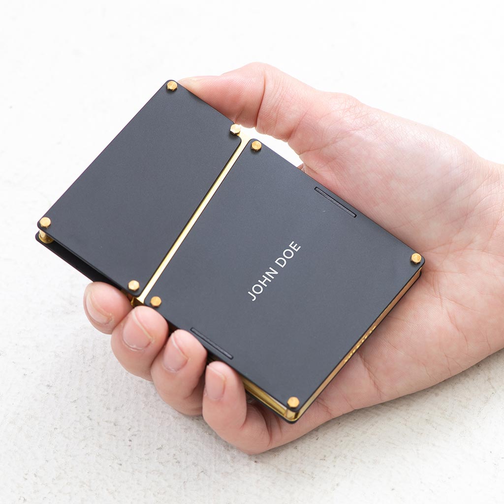 cardcase_engraving.jpg