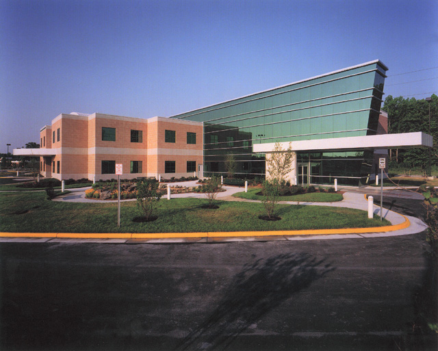exterior02.jpg
