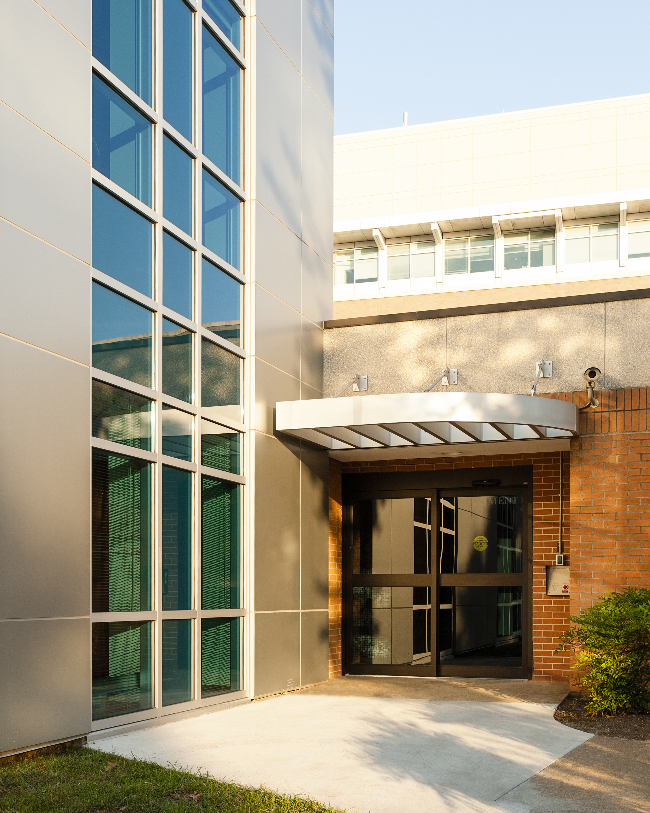 Exterior04.jpg