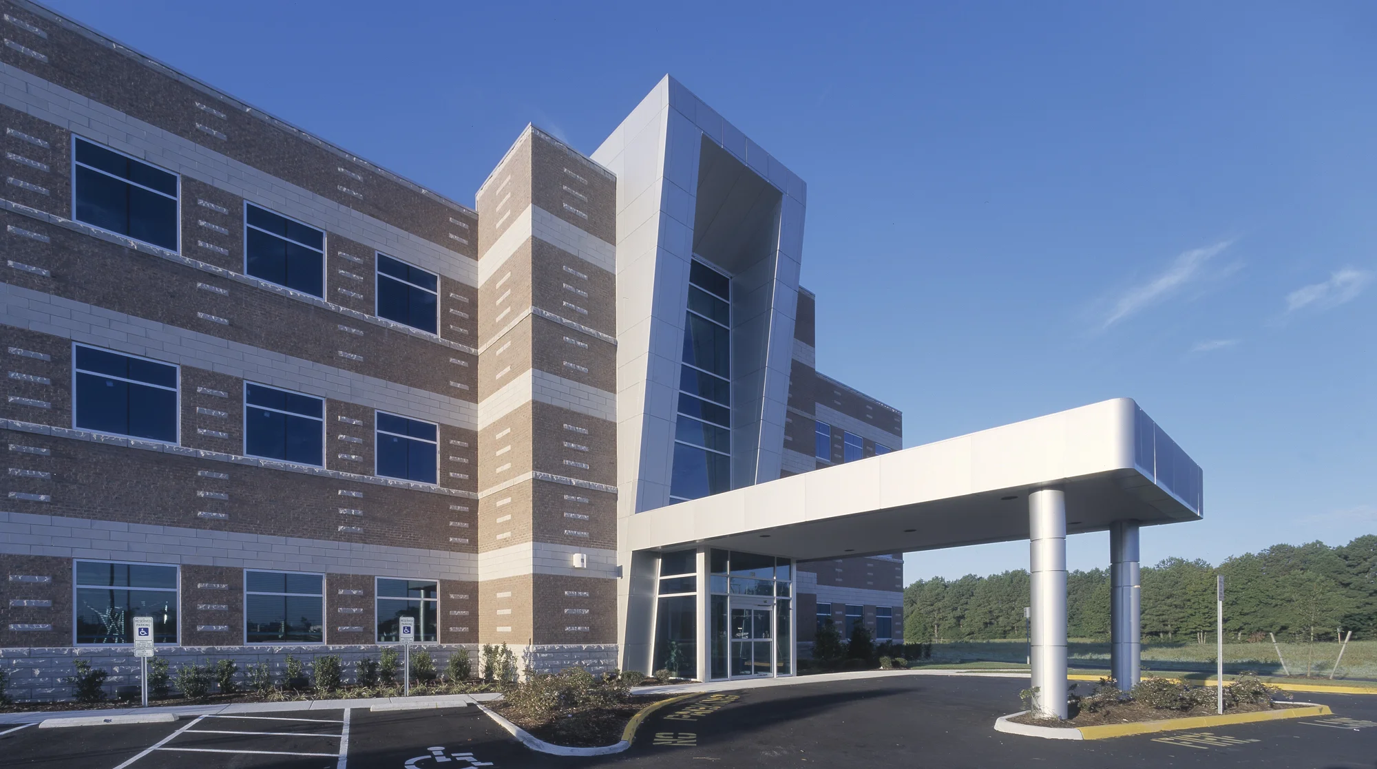 Exterior02.jpg