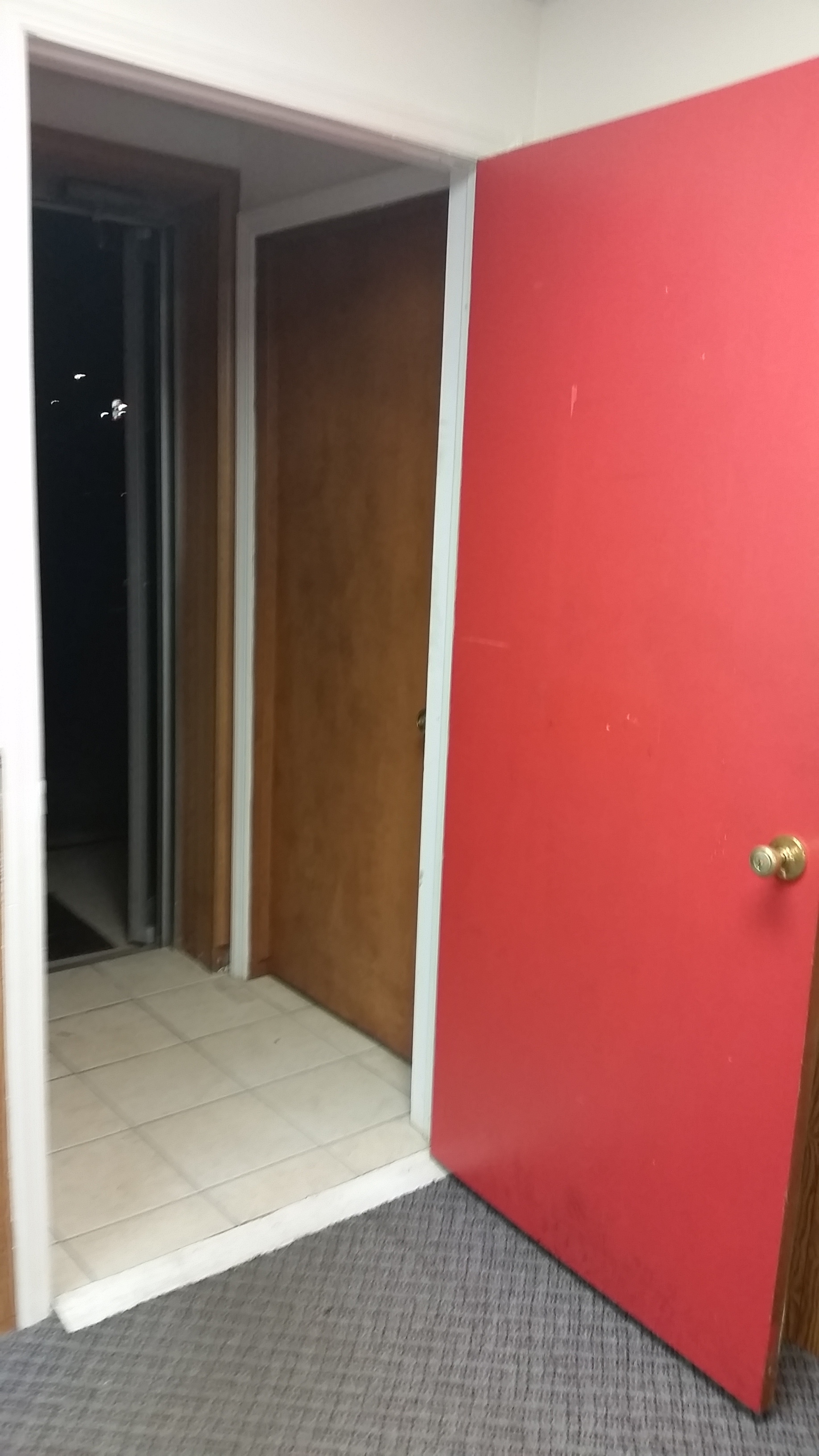 In the south, a red door says welcome, here it kind of says " stay away". It had to go.