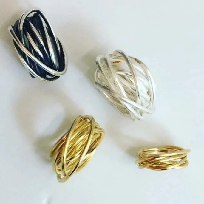 .
.
&hellip;but first GNUSCH.
.
.
.
.
#handgeschm&uuml;ckt 
#weilh&uuml;bsch 
#schm&uuml;ckdichhappy 
#mitoderohne 
#lassdichbeschenken 
oder
#kaufsdireinfachselber
#schmuckst&uuml;ck 
#contemporaryjewelry 
#contemporaryjewellery 
#zeitgen&ouml;ssisc