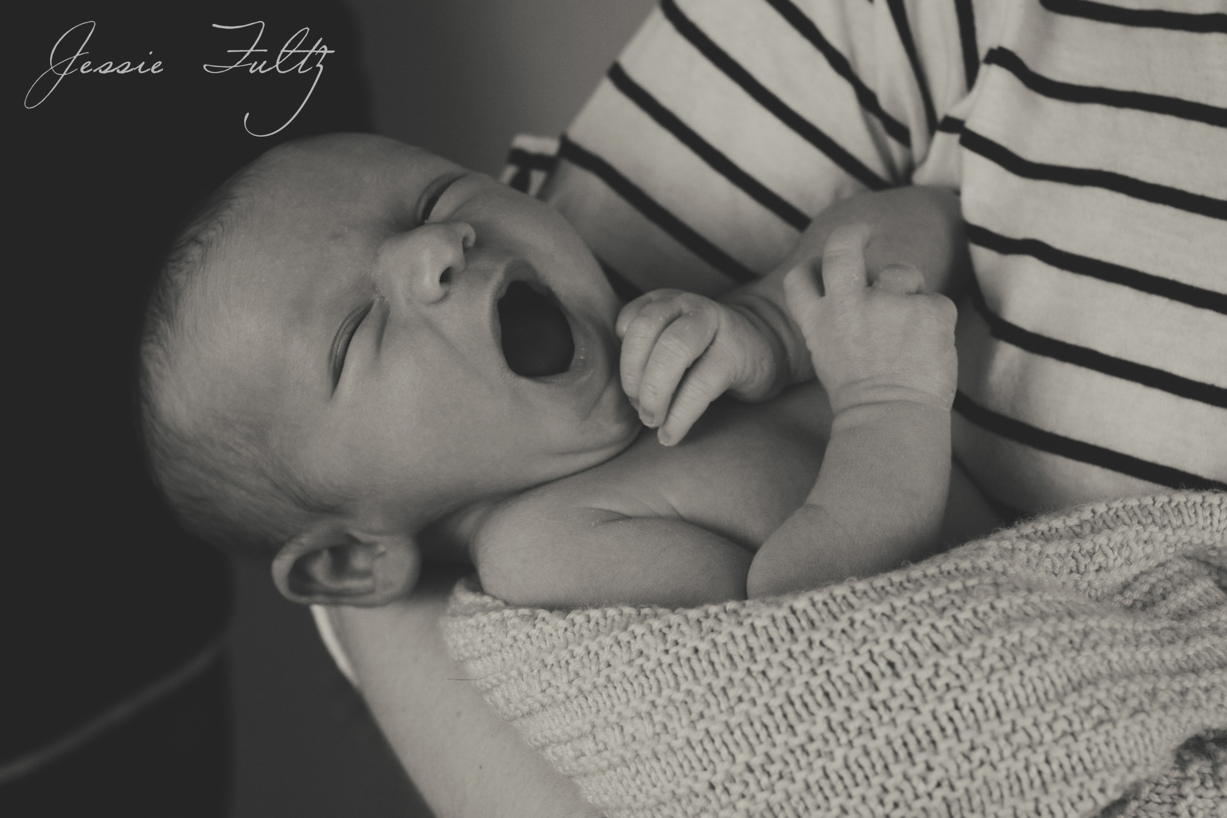 Newborn017-2.jpg
