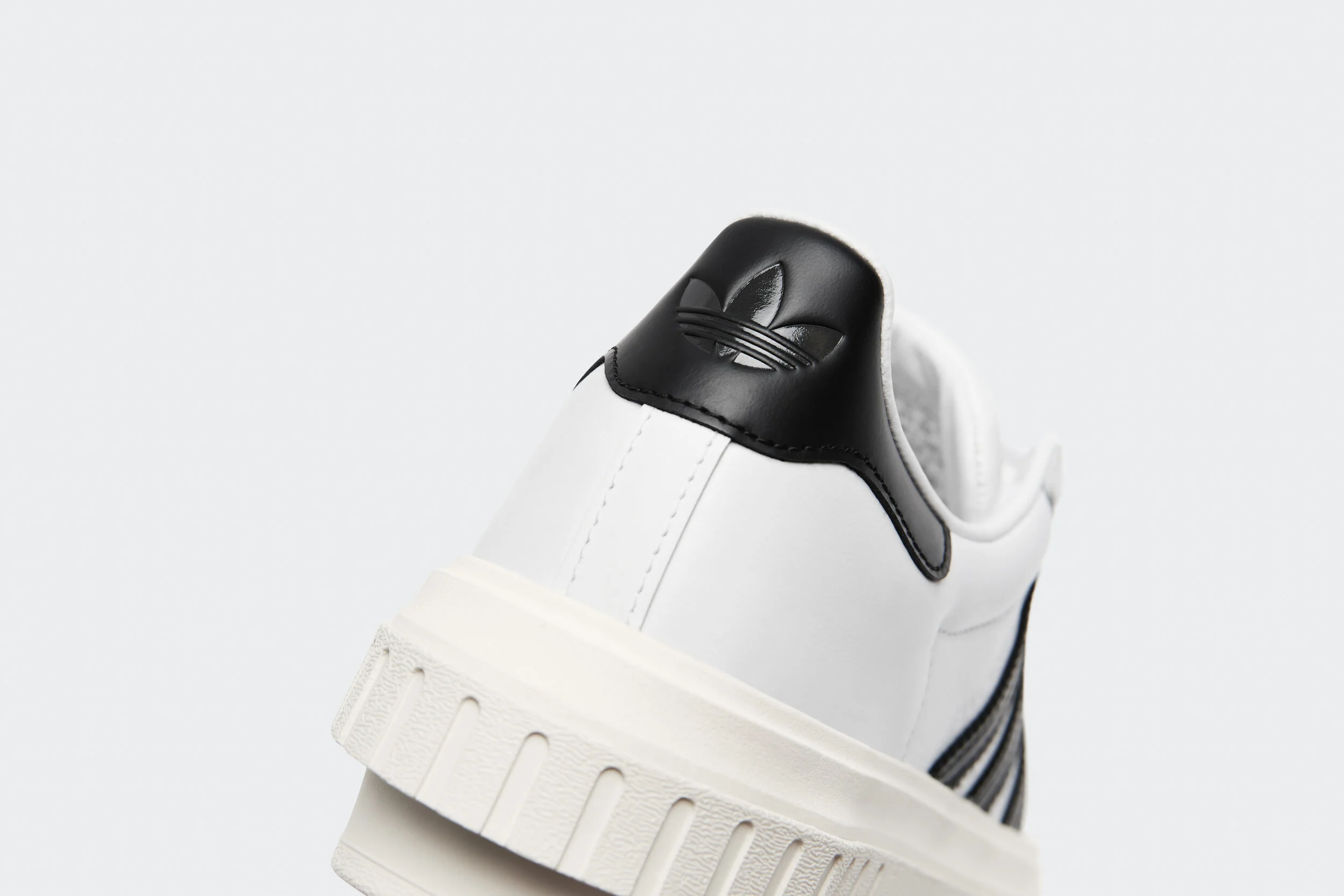 adidas_Superstar_0715201930.jpg