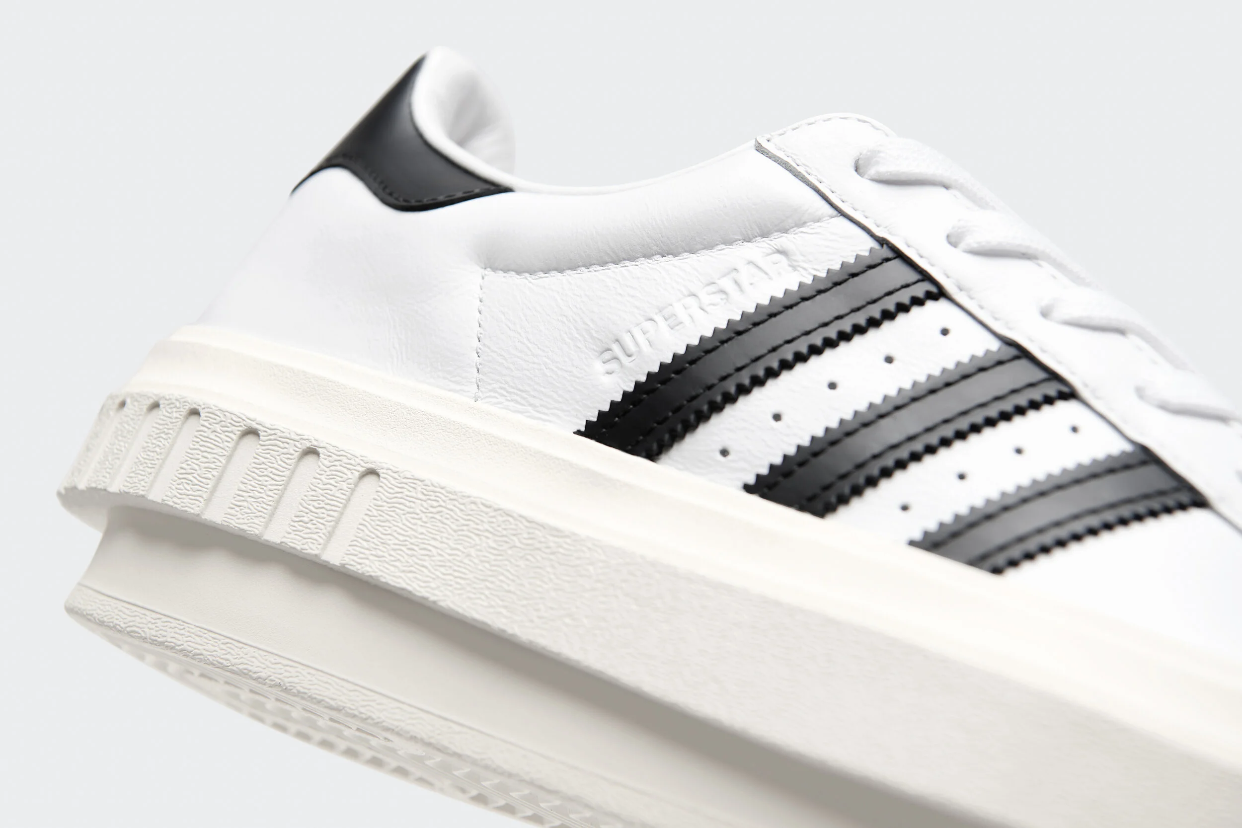 adidas_Superstar_0715201979.jpg