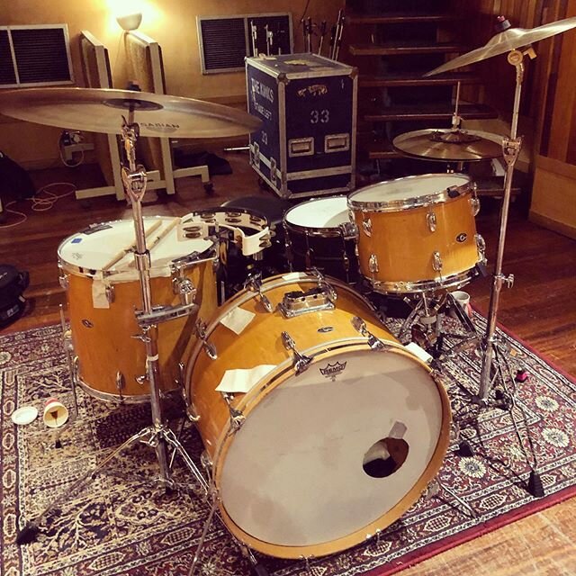 This chunky Slingerland kit was a real treat today π€€ππΌ Garnished with my mega 24” @sabian_uk Bash Ride and @tamauk SLP BBS snare for extra OOOOOMMMPHHH #girth