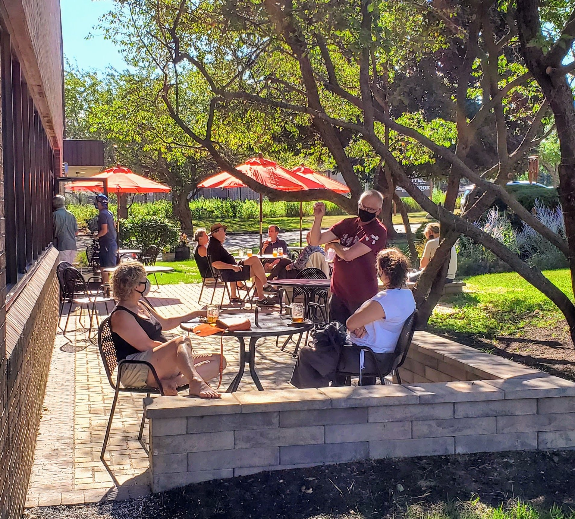  Large outdoor patio and beer garden at skokie brewery and taproom 