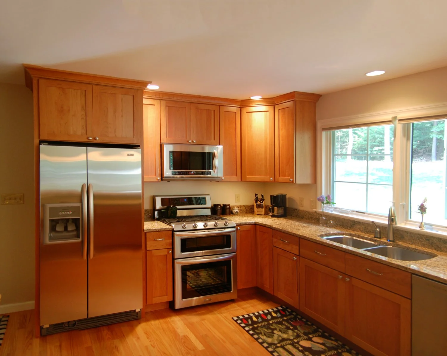 Kitchen 2.jpg