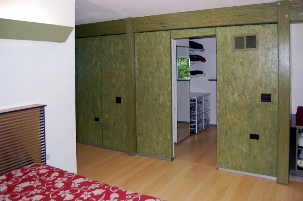 Lonchay Bedroom 2.jpg
