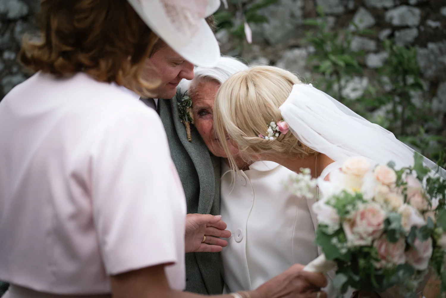 Alternative_Wedding_Photography_Scotland_Nikki_Leadbetter_Photography_Glasgow_Highlands_Edinburgh_Wedding_Photographer-657.jpg