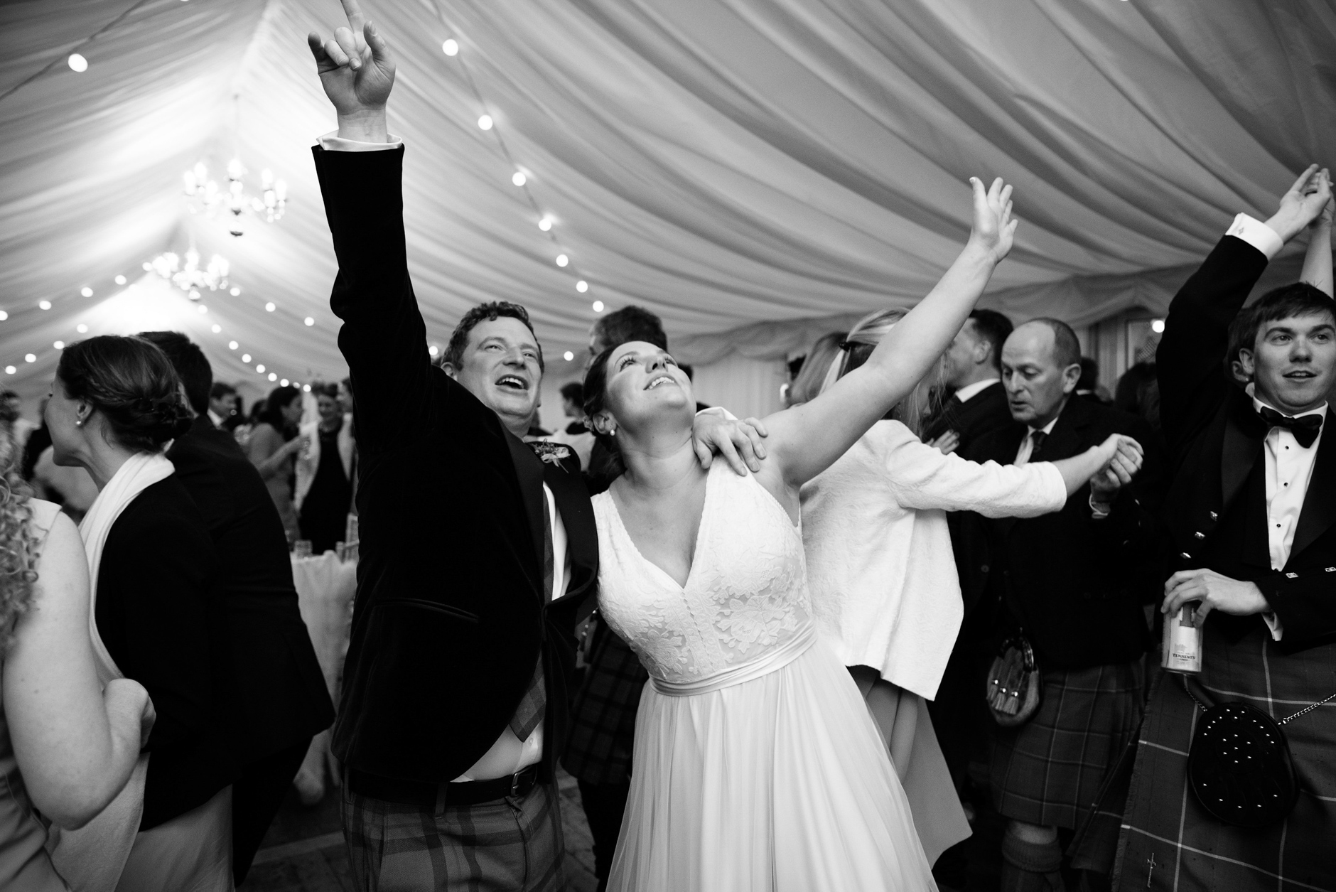 Alternative_wedding_photographer_scotland_nikki_leadbetter-415.jpg