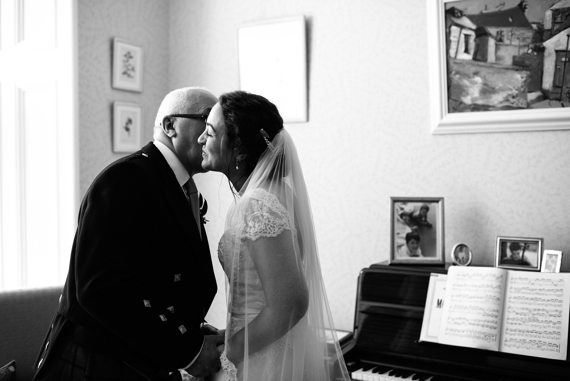 Alternative_wedding_photographer_scotland_nikki_leadbetter-735.jpg