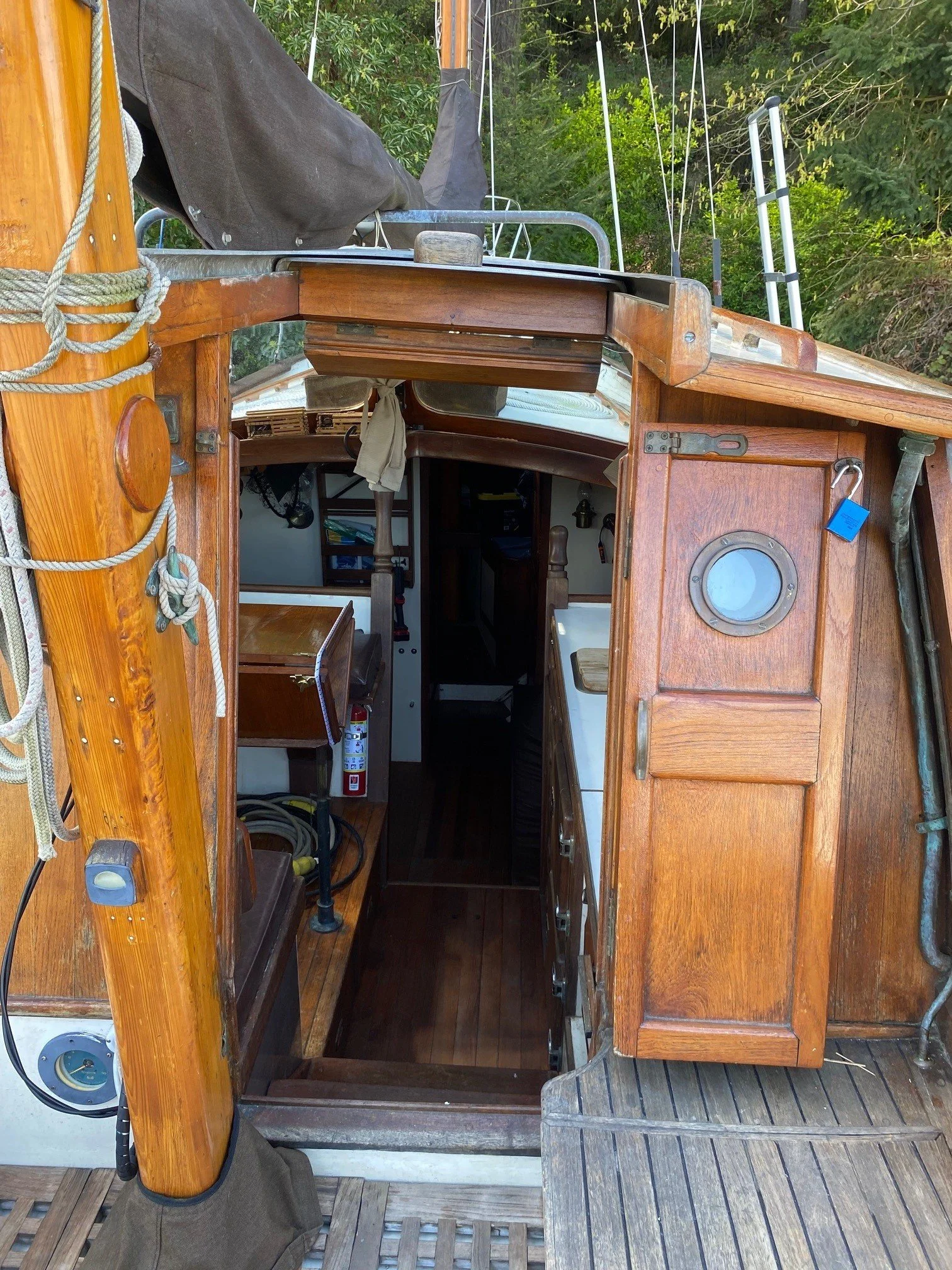 Boat 12.jpg